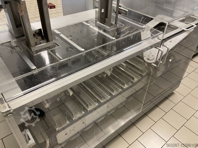 Kartónovací stroj Uhlmann C2205 Uhlmann C2205