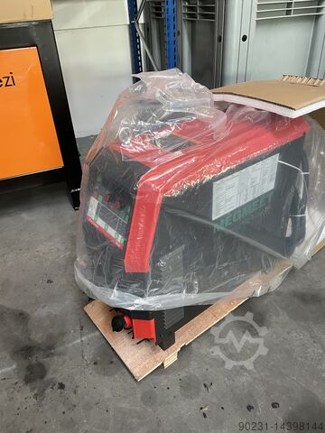 Промышленный робот KUKA KR210-2 2000 & NEW MEGMEET WELDING SET