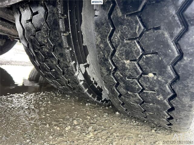 Low loader HRD 3 axle trailer w/ extension of 5.5 meters and Hydr