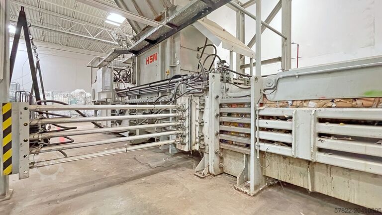 Kompletna balirka 88 t sa transportnom trakom i stanicama za žicu HSM GmbH + Co. KG VK 8818 FU