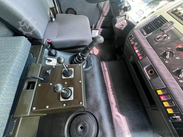 טרקטור MAN L90 18.284 4x4 LOF Kipper/Kran/47 tkm/HA gelenkt