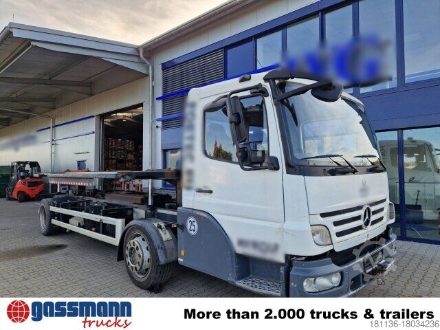 Autocamion cu caroserie interschimbabilă  KAMAG Wiesel WBH 25 P