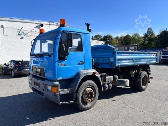 Three-sided tipper truck MAN Dreiseitenkipper MAN 18.224 Meiller DSK