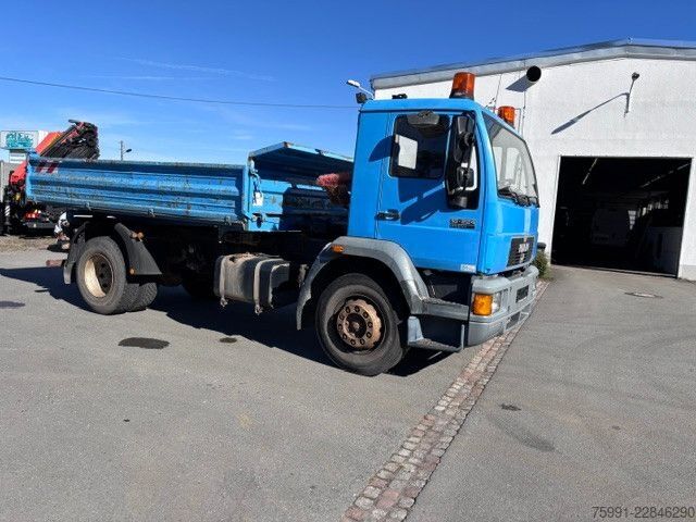 Three-sided tipper truck MAN Dreiseitenkipper MAN 18.224 Meiller DSK