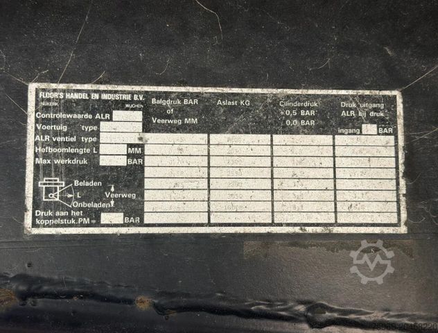 Auflieger mit Pritsche & Plane FLOOR FL0-12-102 CITY TRAILER TAIL LIFT GOOD CONDITION