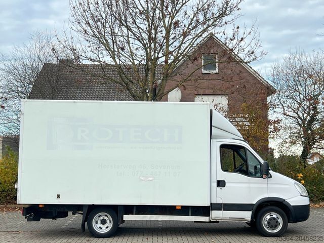 Box van IVECO Daily 35C15 Hpi Koffer Ahk Klima Lkw 3,5t Euro4