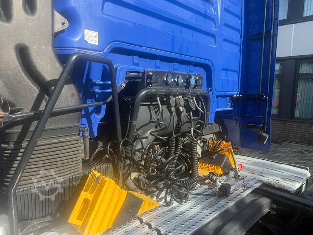  MAN TGX | Lifting axle | Steering axles | Retarder ...