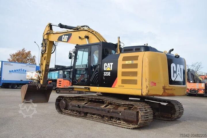 Ekskavator zvarritës Caterpillar 323E-stock id2
