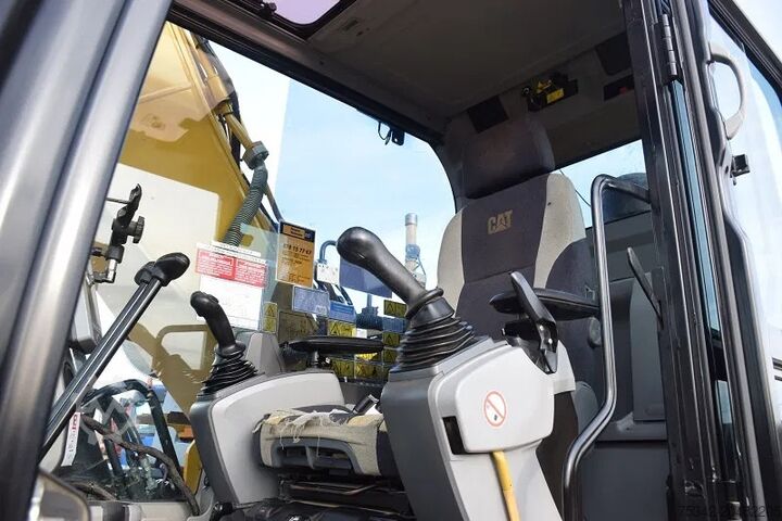 Ekskavator zvarritës Caterpillar 323E-stock id2