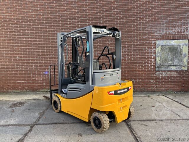 מלגזה 4 גלגלים חשמלית Jungheinrich EFG320