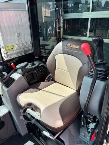 Mini bager BOBCAT E 20z  - Exclusive Edition 1of1