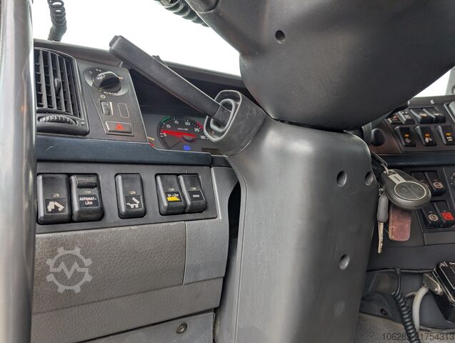 Hákový nosič kontejnerů Volvo FH500 6x4 JOAB Cameleont Luft/Luft