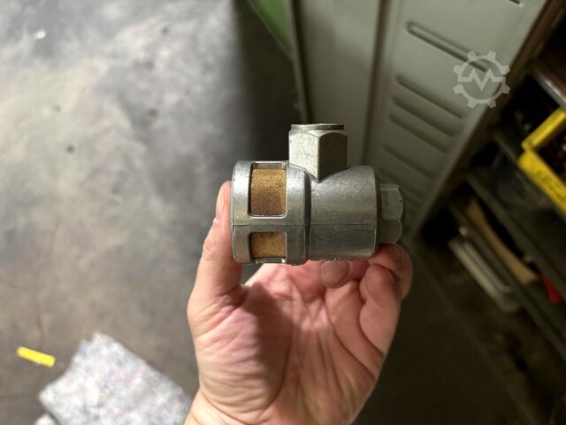 Armário de oficina com conteúdo KAISER + KRAFT Workshop Cabinet with Contents