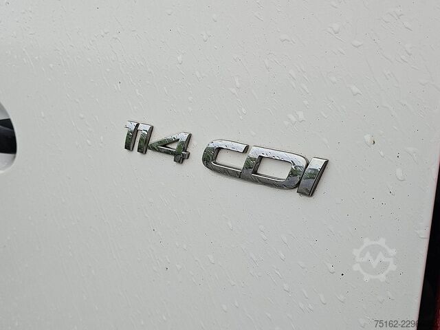 Στέισον βάγκον με ψηλή οροφή MERCEDES-BENZ VITO 114 L2 Automaat Trekhaak