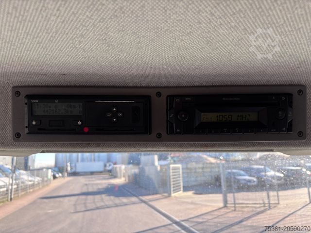 Skåpbil MERCEDES-BENZ Vario 818 D Koffer mit LBW Klima E5 Motorbremse