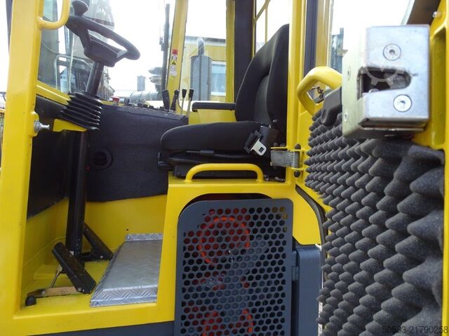 ফোর-ওয়ে সাইডলোডার Combilift C8000