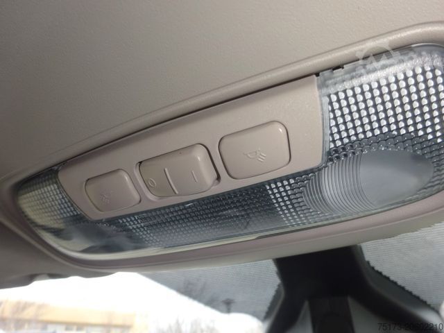 Furgon blaszak FORD Transit Connect Kasten 120PS Autm. Trend L2