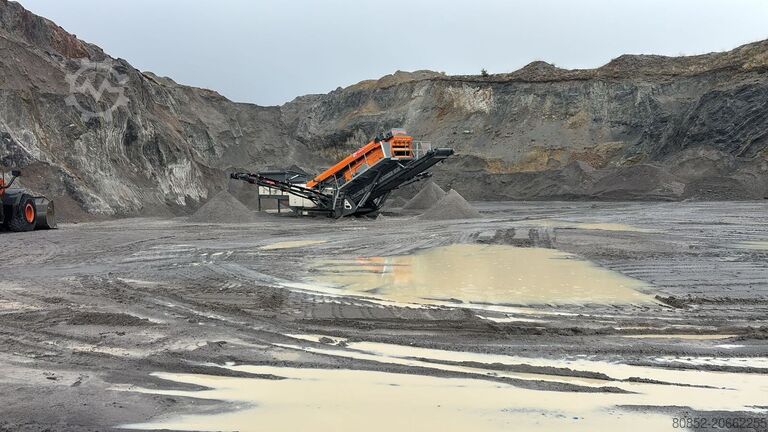 مصنع سحق Polygonmach PTS155   1500x5000mm  3 decks  track screen