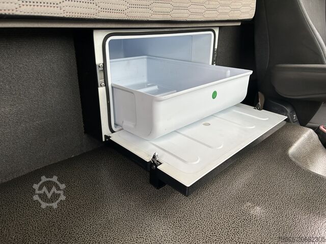 Standard-SZM DAF CF 410 FT Space Cab / 717 dkm / Euro 6D / APK T...