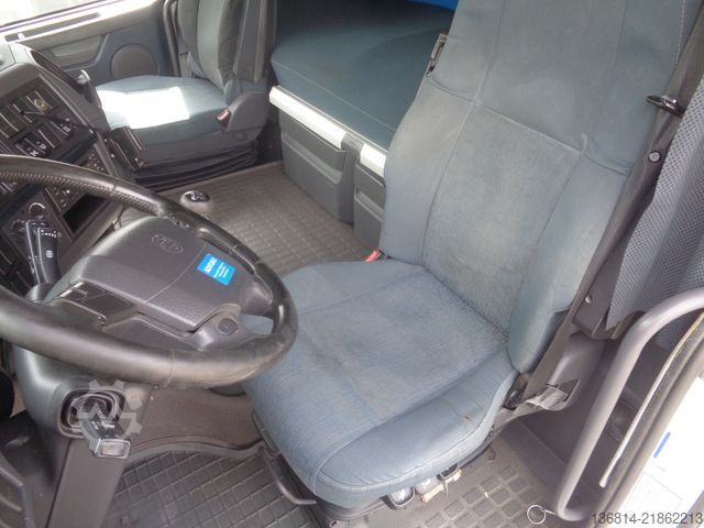 Camión para usos especiales VOLVO FH420 8x4 BB Spitzer Silo 23 cbm VEB EU5