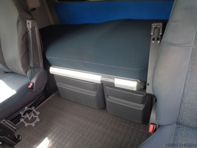 Camión para usos especiales VOLVO FH420 8x4 BB Spitzer Silo 23 cbm VEB EU5