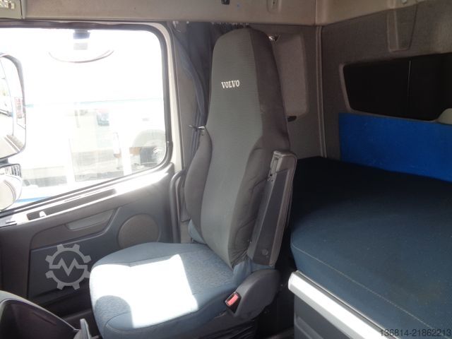 Camión para usos especiales VOLVO FH420 8x4 BB Spitzer Silo 23 cbm VEB EU5