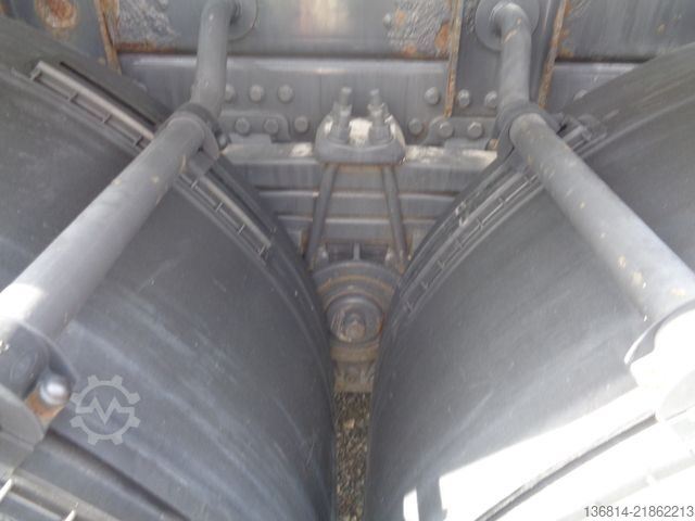 Camión para usos especiales VOLVO FH420 8x4 BB Spitzer Silo 23 cbm VEB EU5