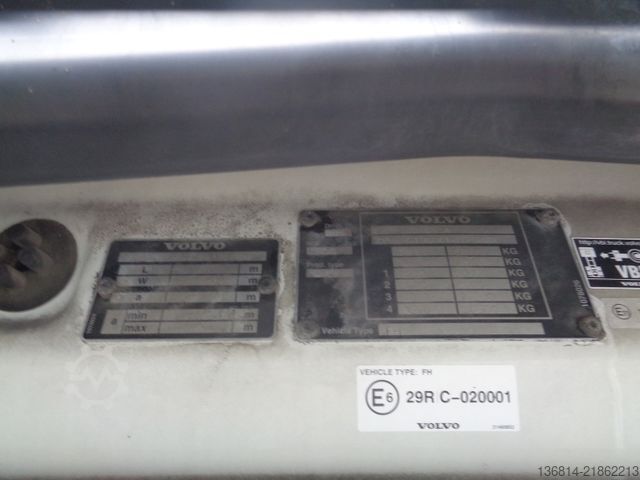 Camión para usos especiales VOLVO FH420 8x4 BB Spitzer Silo 23 cbm VEB EU5
