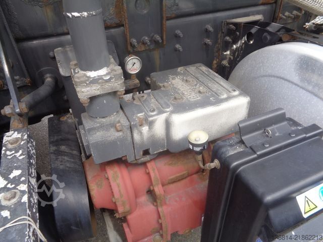 Camión para usos especiales VOLVO FH420 8x4 BB Spitzer Silo 23 cbm VEB EU5