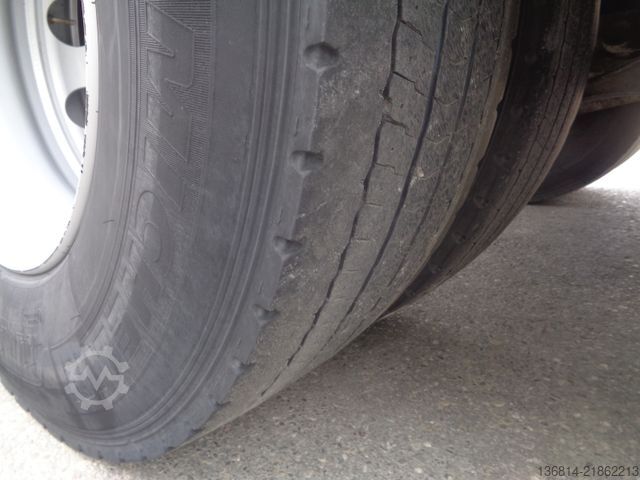 Camión para usos especiales VOLVO FH420 8x4 BB Spitzer Silo 23 cbm VEB EU5
