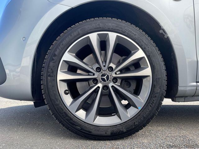 Minibüs MERCEDES-BENZ Vito 119 Tourer PRO XL STANDHZ NAV KAMERA