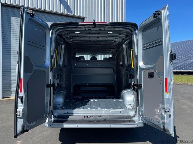 Yüksek tavanlı panelvan MAN TGE 3.200 L3H2 MIXTO 4x4 Individual S ACC STHZ
