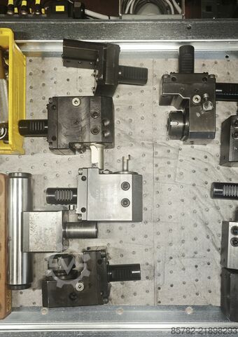 Strung CNC INDEX C200