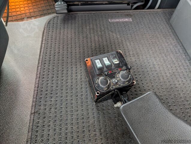 Kamion s kukom za kontejnere Volvo FH500 6x4 JOAB Cameleont Luft/Luft