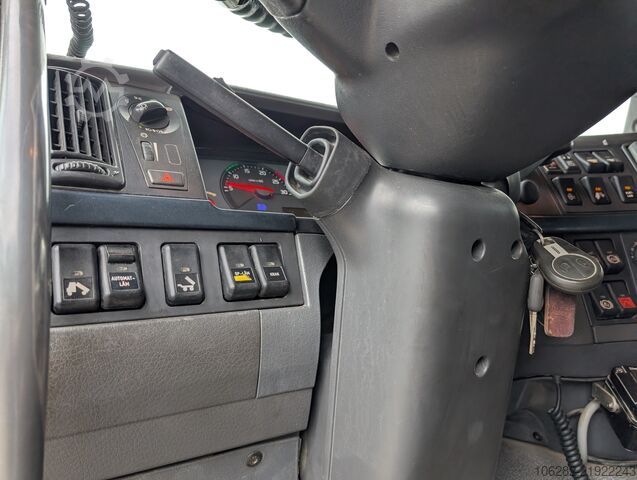 Kamion s kukom za kontejnere Volvo FH500 6x4 JOAB Cameleont Luft/Luft