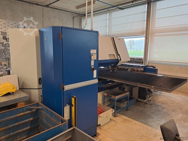 Poinçonneuse TRUMPF TC 2000 R