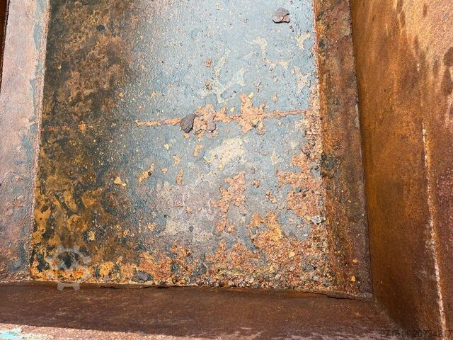 Kontejner s kavljem  CONTAINER SCARRABILE USATO CON COPERCHIO