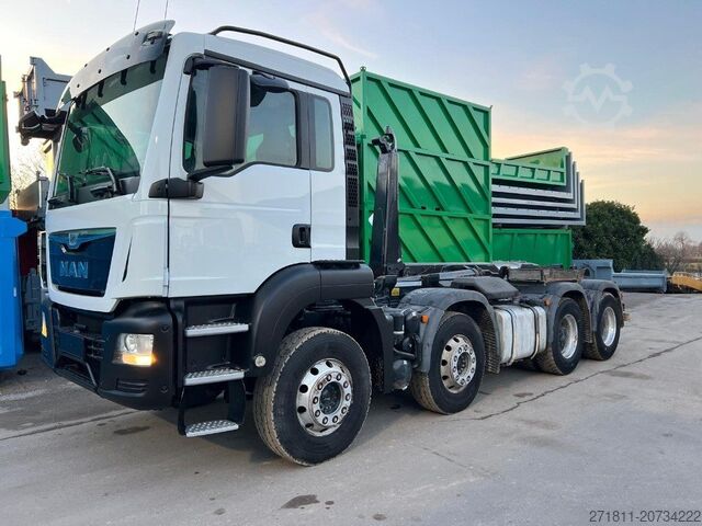Roll-off tipper truck MAN MAN TGS 35.480 SCARRABILE USATO 8X4