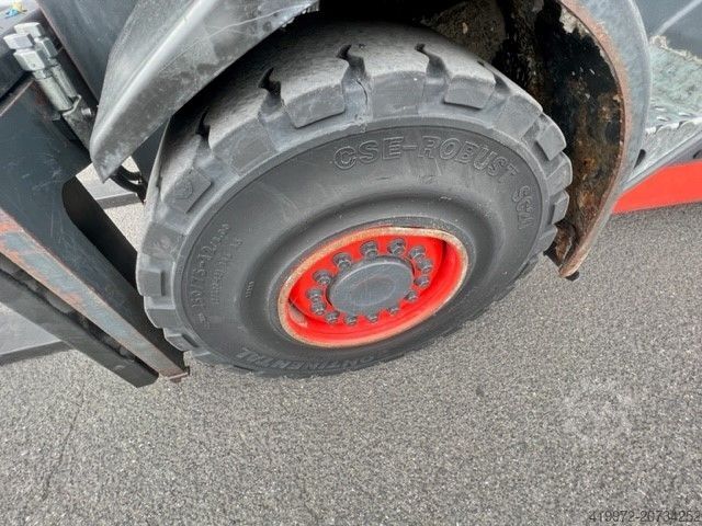 Вилочный погрузчик на сжиженном газе Linde H30T-02