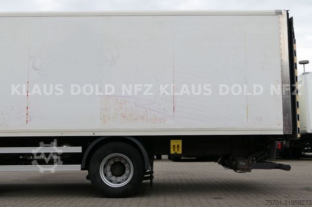 Flatbed truck with tarp VOLVO FM9-260 Koffer Blatt/Luft alte Tacho LBW