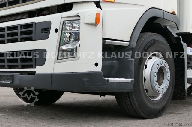 Flatbed truck with tarp VOLVO FM9-260 Koffer Blatt/Luft alte Tacho LBW