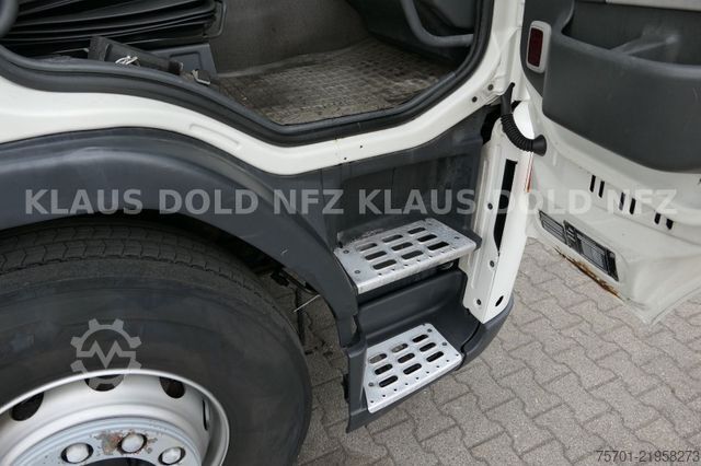 Flatbed truck with tarp VOLVO FM9-260 Koffer Blatt/Luft alte Tacho LBW