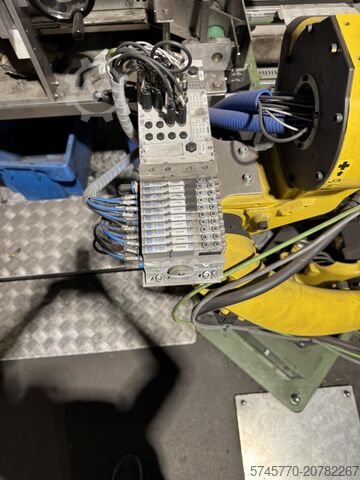 промышленный робот FANUC CORPORATION M10 iD 12