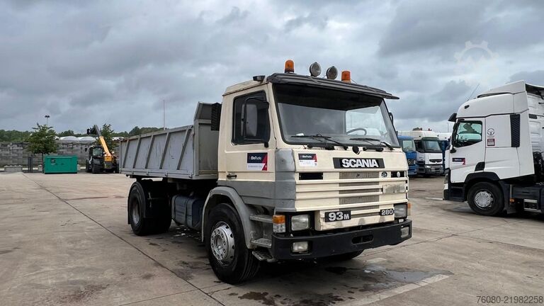 Volquete de 3 lados Scania 93-280 (POMPE MANUELLE / MANUAL PUMP)
