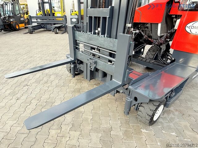 Empilhador de 4 vias Combilift C4000 / TRIPLEX / 9300MM / GAS / TOP1