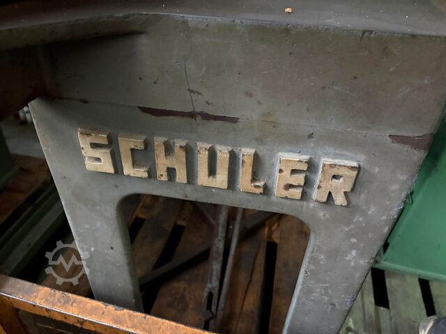 Mašina za sečenje limova Schuler Schlagschere