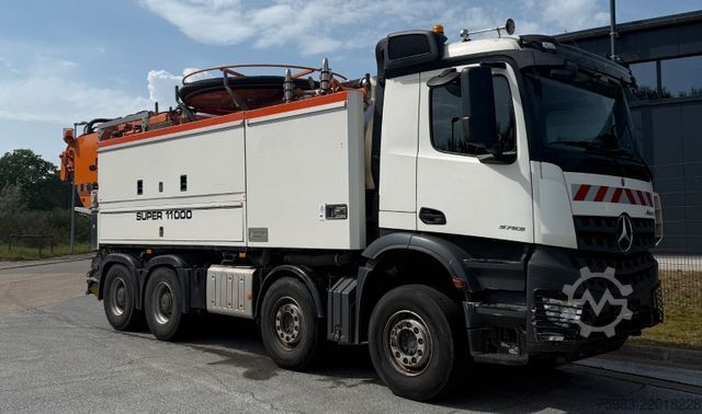 Φορτηγό δεξαμενή κενού MERCEDES-BENZ Arocs 3753 8x4 Wiedemann Super1000
