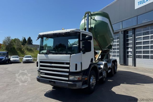 Spesialkjøretøy SCANIA P380 8x4 Silo 12m3