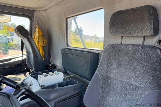 Spesialkjøretøy SCANIA P380 8x4 Silo 12m3