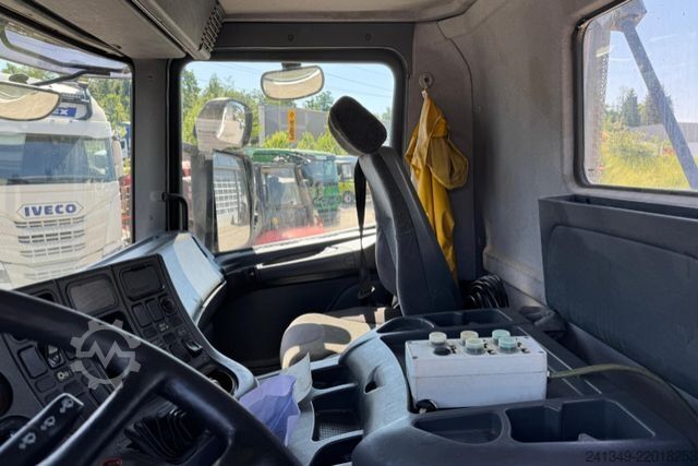 Spesialkjøretøy SCANIA P380 8x4 Silo 12m3